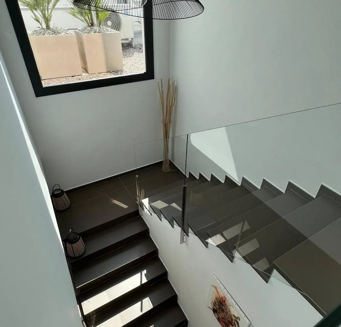 בית נופש Villa Moderna Con Piscina Y Vistas Al Canal En Roses Av-44 ספרד