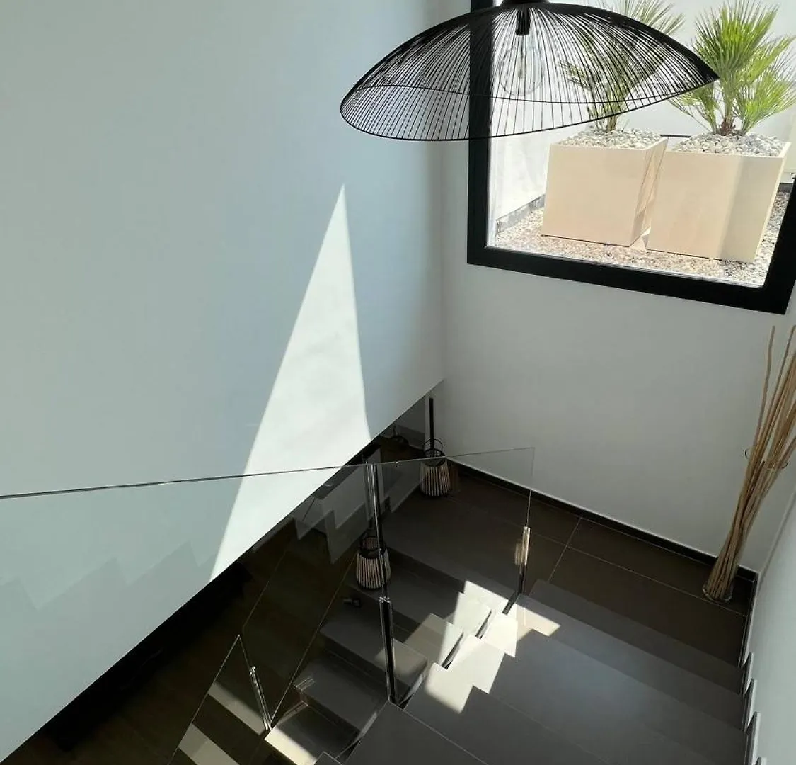 Villa Moderna Con Piscina Y Vistas Al Canal En Roses Av-44 0*,