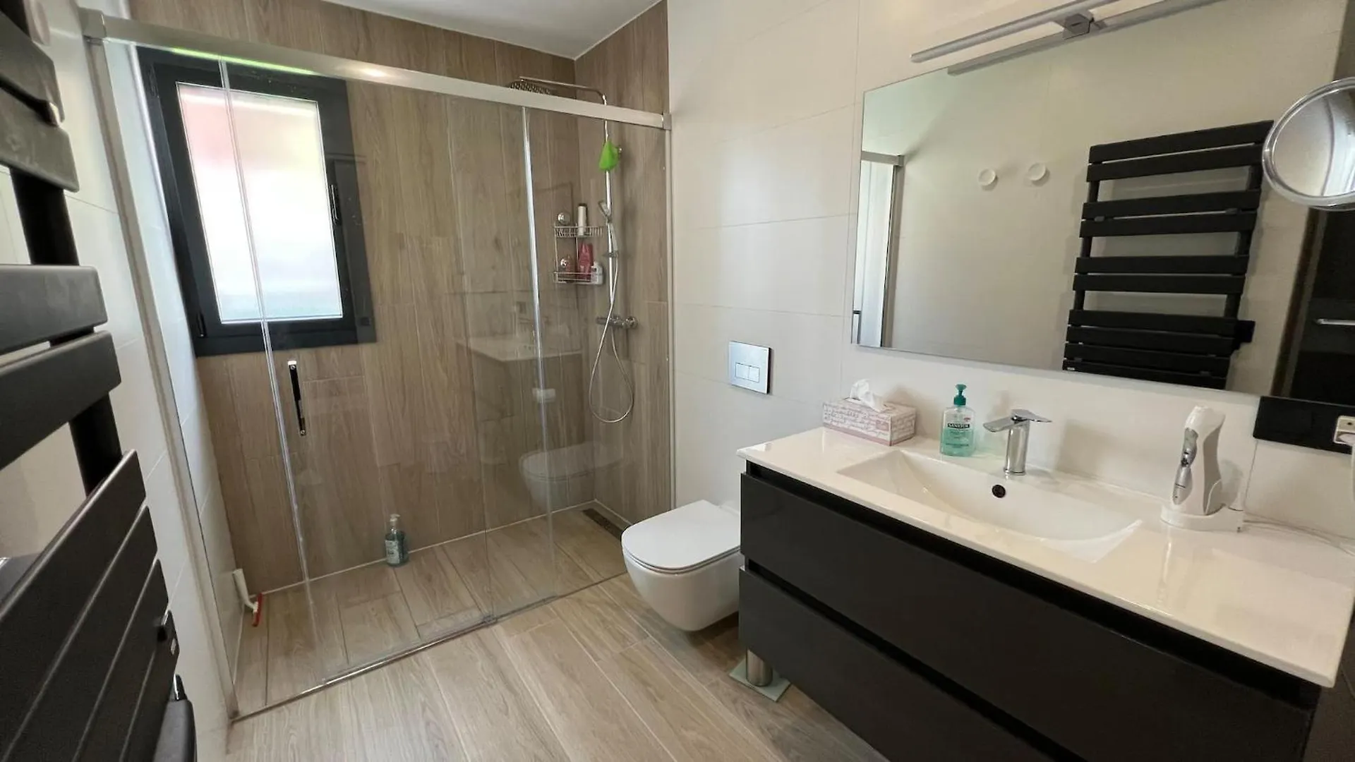 Villa Moderna Con Piscina Y Vistas Al Canal En Roses Av-44 西班牙